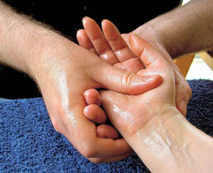 hand-massage-022414